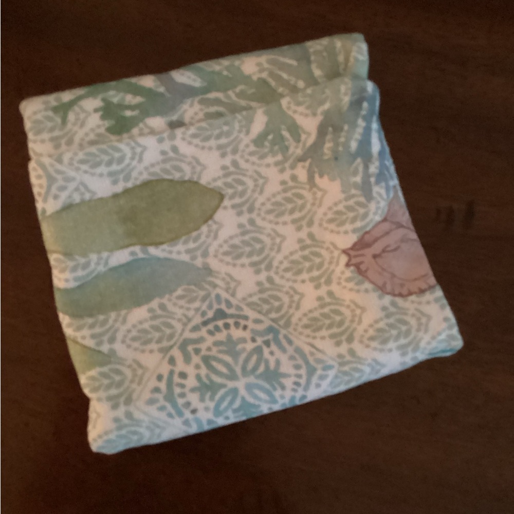 PRETTY SEAHORSE TEA TOWEL - Green and White - Picture 2 of 12